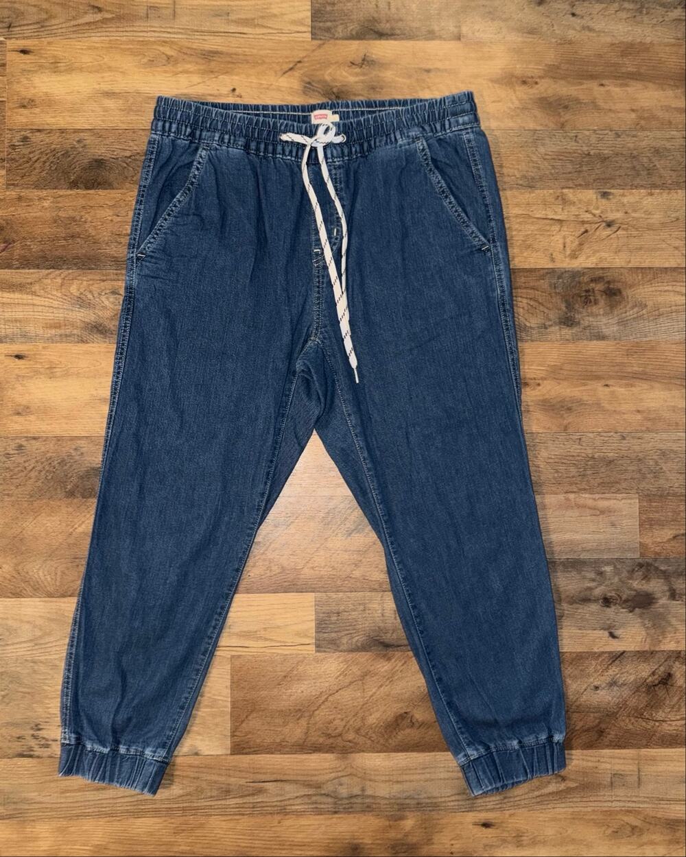 Levi’s women’s drawstring  denim joggers  ankle cuffs